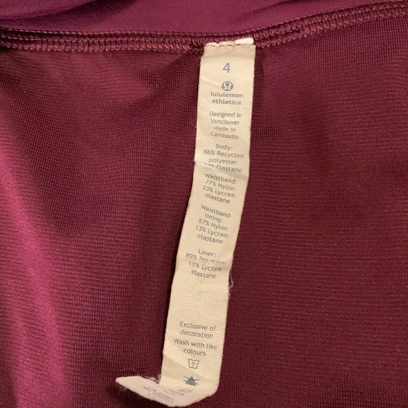 Low Rise Lined shorts 2.5” - Picture 3 of 3